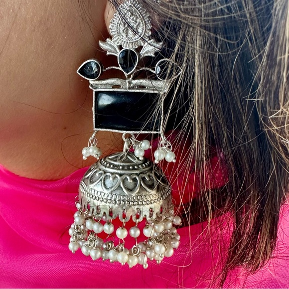 Silver look a like earring Brass made Indian Jewelry light weighted BRAND NEW - Picture 1 of 2